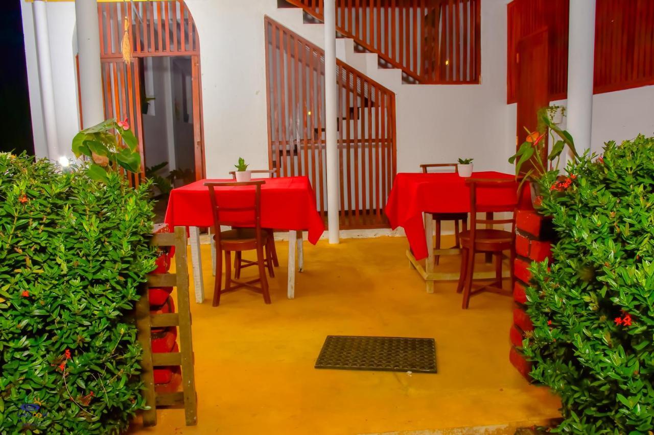 Oasis Lagoon Garden Tangalle Buitenkant foto